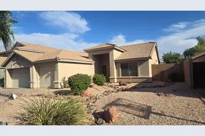 7911 W Hilton, Phoenix, AZ 85043 - Photo 1