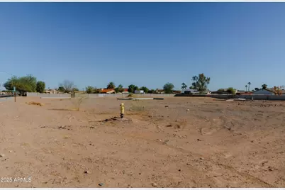 8645 W Olive Avenue #K, Peoria, AZ 85345 - Photo 3