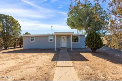 296 Peterson, Sierra Vista, AZ 85635 - Photo 1