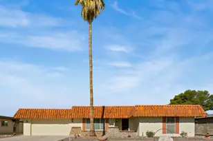 11022 W Boswell, Sun City, AZ 85373 - Photo 1