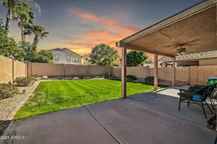 20219 N 33rd Pl, Phoenix, AZ 85050 - Photo 37