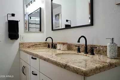 20219 N 33rd Place, Phoenix, AZ 85050 - Photo 27