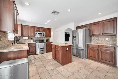 20219 N 33rd Place, Phoenix, AZ 85050 - Photo 7