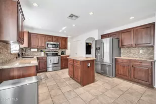 20219 N 33rd Pl, Phoenix, AZ 85050 - Photo 7
