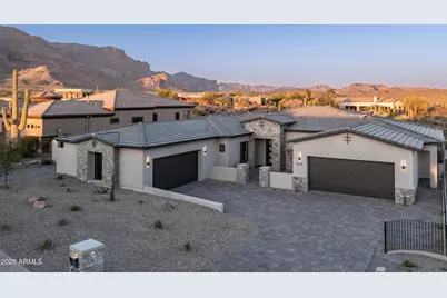 4215 S Willow Springs, Gold Canyon, AZ 85118 - Photo 1