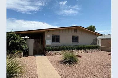 2030 E Glenrosa, Phoenix, AZ 85016 - Photo 1