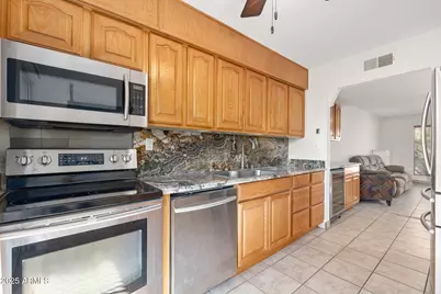 8241 N Central #11, Phoenix, AZ 85020 - Photo 1