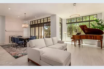 8 E Biltmore Estate #117, Phoenix, AZ 85016 - Photo 1