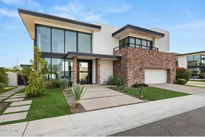 4515 N 36th Way, Phoenix, AZ 85018 - Photo 1