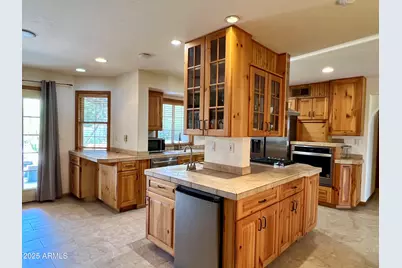 1414 E Shangri La, Phoenix, AZ 85020 - Photo 1