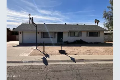 731 E Manor, Casa Grande, AZ 85122 - Photo 1