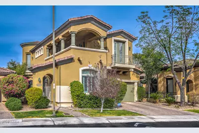 3426 E Pyrenees, Phoenix, AZ 85018 - Photo 1