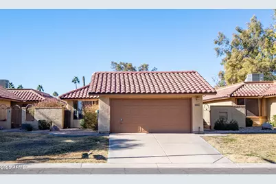 12234 S Shoshoni, Phoenix, AZ 85044 - Photo 1