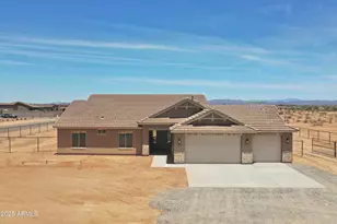 22270 W Skinner, Wittmann, AZ 85361 - Photo 1