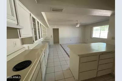 17407 N Country Club Drive, Sun City, AZ 85373 - Photo 41