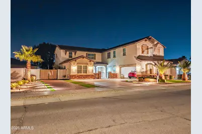 16846 W Hilton Avenue, Goodyear, AZ 85338 - Photo 1