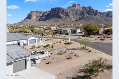 722 N Sun, Apache Junction, AZ 85119 - Photo 1