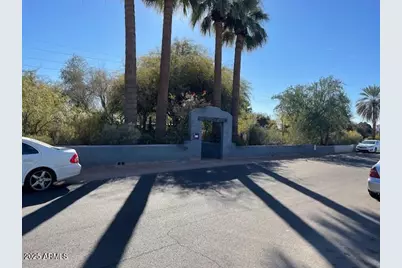 4741 E Oak Street E, Phoenix, AZ 85008 - Photo 1