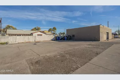 1606 W Buckeye Road, Phoenix, AZ 85007 - Photo 1