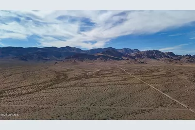 0 W Wingate Dr. Lot C (7.5 Acres) -- #-, Golden Valley, AZ 86413 - Photo 3