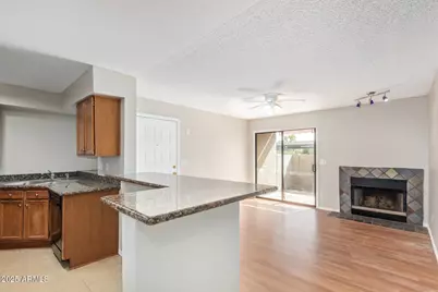 533 W Guadalupe, Mesa, AZ 85210 - Photo 1