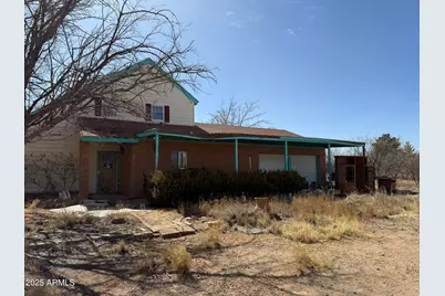 152 E Camino De Manana, Huachuca City, AZ 85616 - Photo 1
