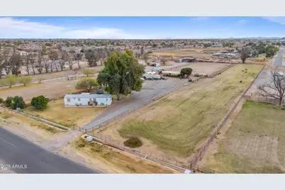 97 W Marilyn, San Tan Valley, AZ 85140 - Photo 1