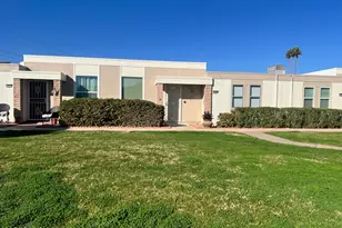 14090 N Newcastle Dr, Sun City, AZ 85351 - Photo 1