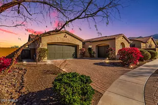 9013 S 15th Way, Phoenix, AZ 85042 - Photo 1