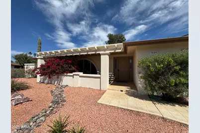 9059 N Arroya Grande Drive, Phoenix, AZ 85028 - Photo 1