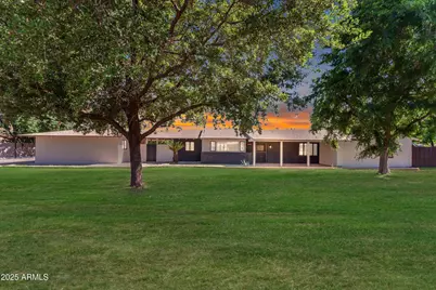 2425 E Harvard Street, Phoenix, AZ 85008 - Photo 1