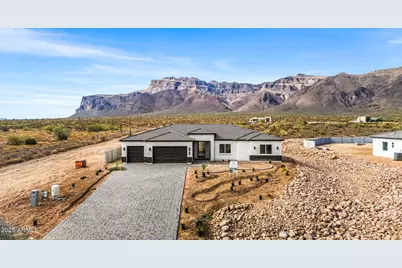 9230 E Cloudview, Gold Canyon, AZ 85118 - Photo 1