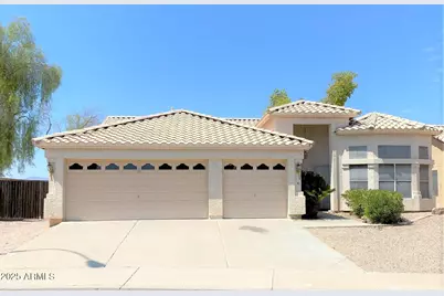 880 S Pineview, Chandler, AZ 85226 - Photo 1