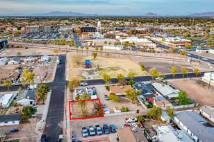 117 N Ash St, Gilbert, AZ 85233 - Photo 1