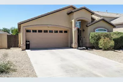 1695 E Daniella, San Tan Valley, AZ 85140 - Photo 1