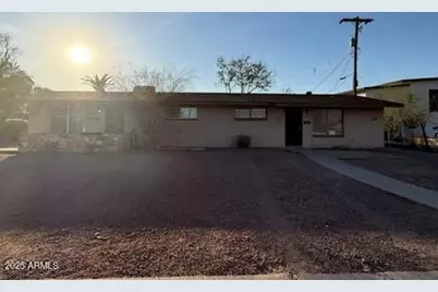 816 E Hazel Drive, Phoenix, AZ 85042 - Photo 1
