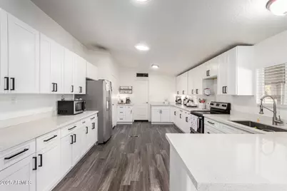 8601 N 103rd Avenue #166, Peoria, AZ 85345 - Photo 1