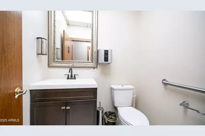 715 N Gilbert Road, Mesa, AZ 85203 - Photo 23