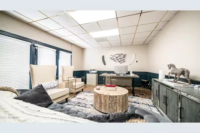 715 N Gilbert Road, Mesa, AZ 85203 - Photo 21