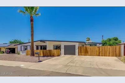 2110 W Greenbriar, Phoenix, AZ 85023 - Photo 1