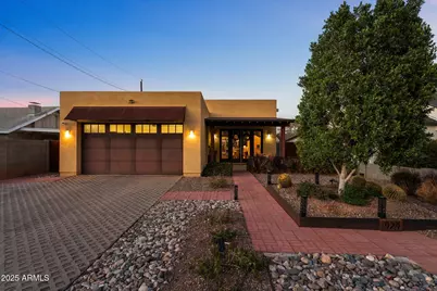 924 E Whitton, Phoenix, AZ 85014 - Photo 1