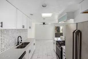 6767 N 7th St, Phoenix, AZ 85014 - Photo 1