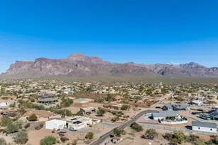 573 S Sun, Apache Junction, AZ 85119 - Photo 1