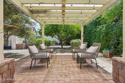 385 E Coronado, Phoenix, AZ 85004 - Photo 1