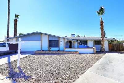 5202 N 40th, Phoenix, AZ 85019 - Photo 1