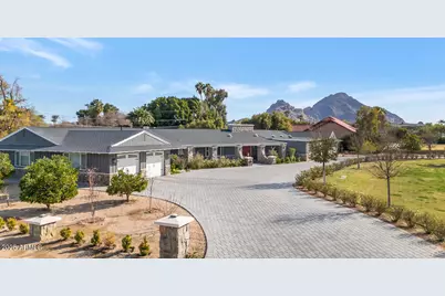 3702 E Camelback Road, Phoenix, AZ 85018 - Photo 1