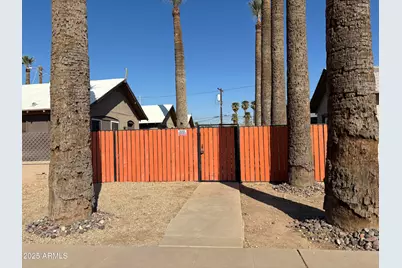 2142 W Washington Street, Phoenix, AZ 85009 - Photo 1