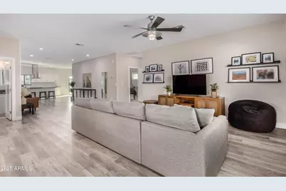 1841 E Clarendon, Phoenix, AZ 85016 - Photo 1