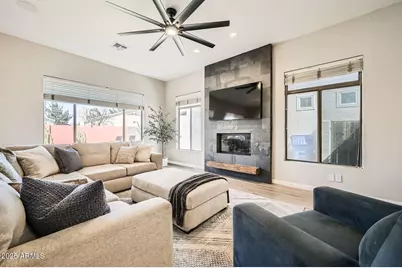 3904 E Carter, Phoenix, AZ 85042 - Photo 1