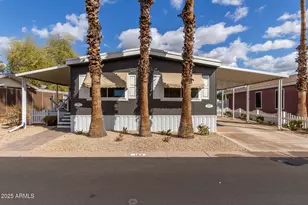 201 S Greenfield, Mesa, AZ 85206 - Photo 1